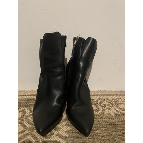 Qupid Signal 99x Block Heel Booties -‎ Black Size 8.5 - Picture 2 of 9